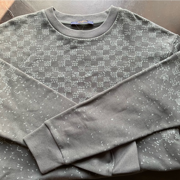 XL - AUTHENTIC Louis Vuitton Damier Printed Sweatshirt - Picture 2 of 5